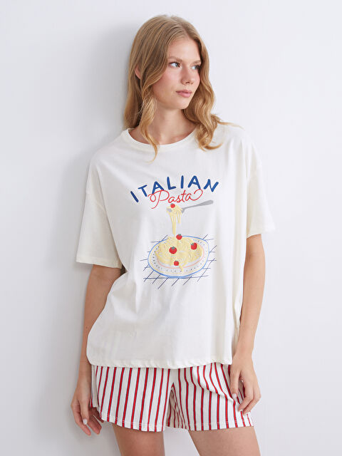 LCW DREAM Bisiklet Yaka Baskılı Kadın Şortlu Pijama Takımı - S5S563Z8-E48