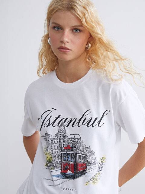 XSIDE Bisiklet Yaka İstanbul Baskılı Kadın Tişört - S5S773Z8-Q6K
