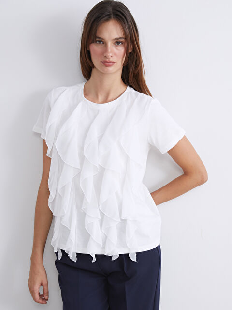 LCWAIKIKI Basic Bisiklet Yaka Fırfırlı Bluz - S5SC41Z8-R9J