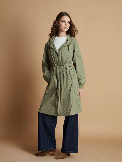 LCW Modest Haki Kadın Kapüşonlu Düz Yağmurluk - W51579Z8-YCQ | LCW