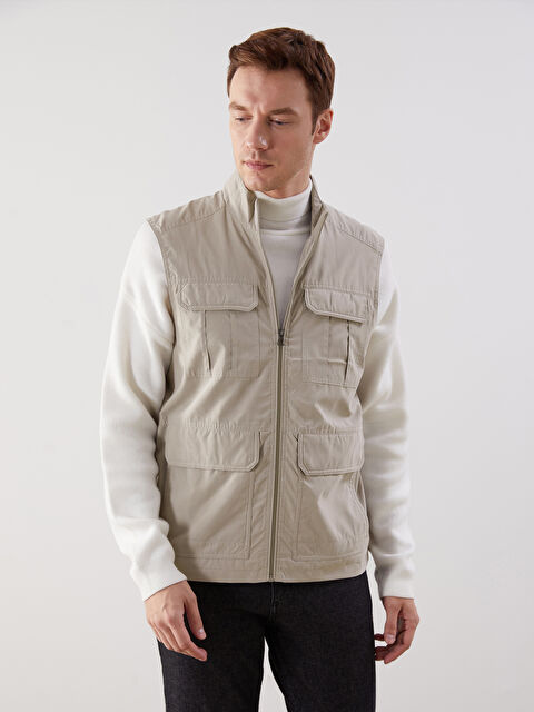 LCWAIKIKI Classic Standart Kalıp Dik Yaka Erkek Avcı Yeleği - W52481Z8-GKK