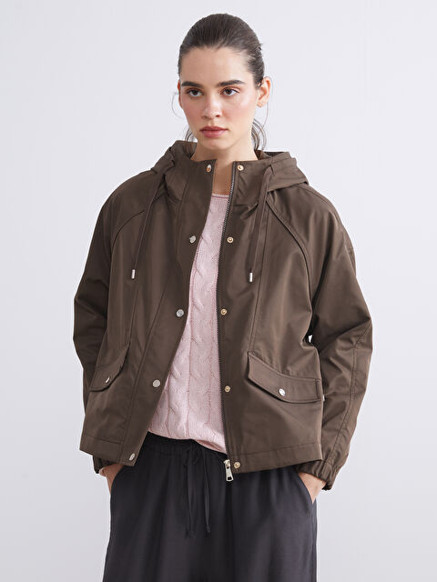 LCW Vision Kapüşonlu Oversize Kadın Yağmurluk - W52595Z8-CT9