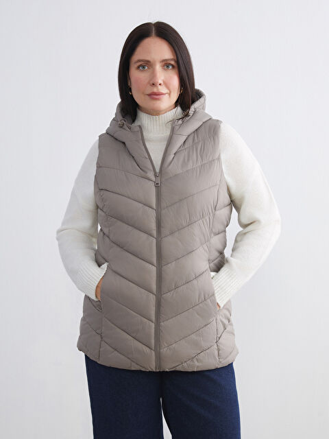 LCWAIKIKI Classic Kapüşonlu Kadın Şişme Yelek - W53251Z8-CTC