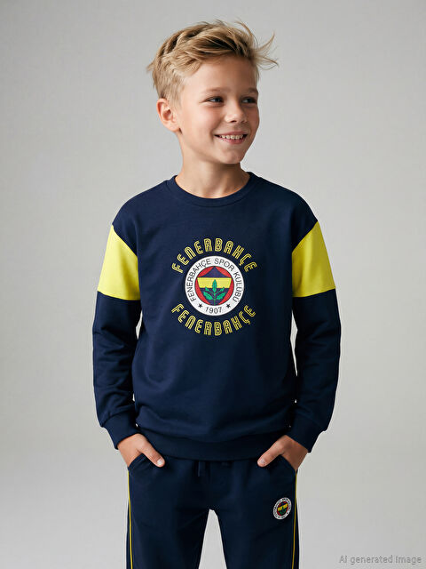 LCW Kids Bisiklet Yaka Fenerbahçe Baskılı Erkek Çocuk Sweatshirt - W56775Z4-YGH