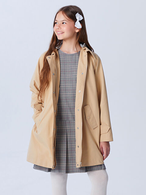 LCW Kids Kapüşonlu Kız Çocuk Trençkot - W59725Z4-FJZ