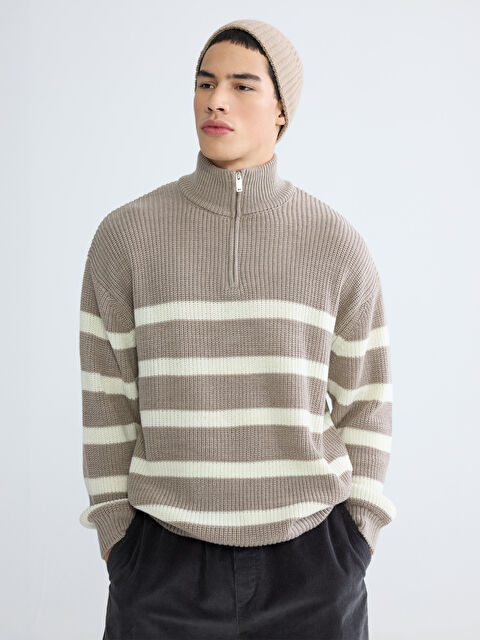 XSIDE Fermuarlı Dik Yaka Çizgili Erkek Triko Kazak - W5DC12Z8-PSD