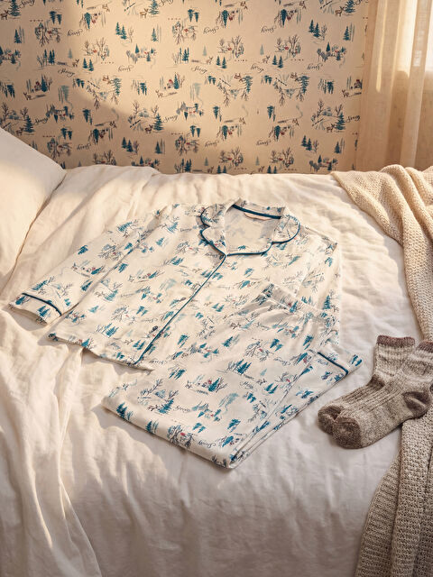 LCW DREAM Gömlek Yaka Yılbaşı Temalı Kadın Pijama Takımı - W5DR62Z8-LRA