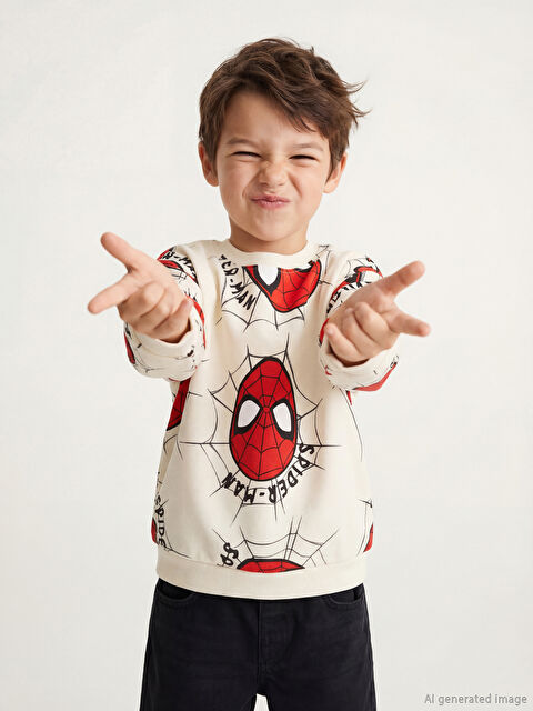 LCW Kids Bisiklet Yaka Spider-Man Baskılı Erkek Çocuk Sweatshirt - W5DR92Z1-LQA