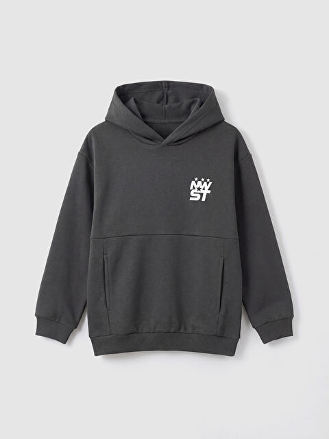 LCW Kids سویتشێرتی قۆڵ درێژی کڵاودار بۆ کوڕان ئه‌ستوور - W5FG81Z4-R4Q