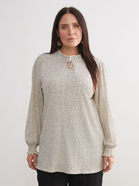 LCWAIKIKI Basic Bağlamalı Yaka Puantiyeli Kadın Tunik - W5FK02Z8-LQB