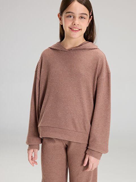 LCW Kids Kapüşonlu Kız Çocuk Sweatshirt ve Eşofman Altı - W5FP17Z4-ZHA