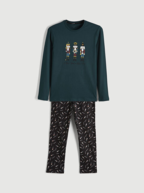 LC WAIKIKI Standart Kalıp Yılbaşı Temalı Erkek Pijama Takımı - W5FQ83Z8-LRR