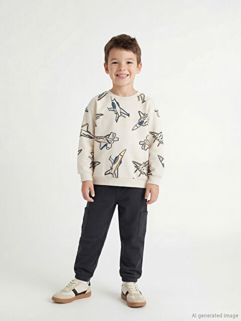 LCW Kids Bisiklet Yaka Erkek Çocuk Sweatshirt ve Eşofman Alt - W5G701Z1-LQA