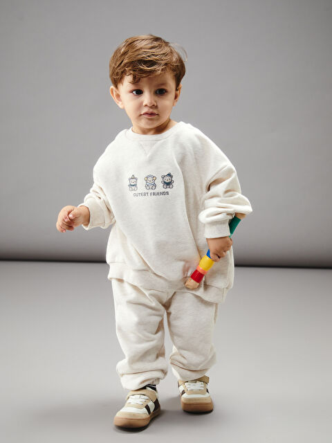 LCW baby Bisiklet Yaka Baskılı Erkek Bebek Sweatshirt ve Eşofman Alt 2'li - W5I507Z1-D4N