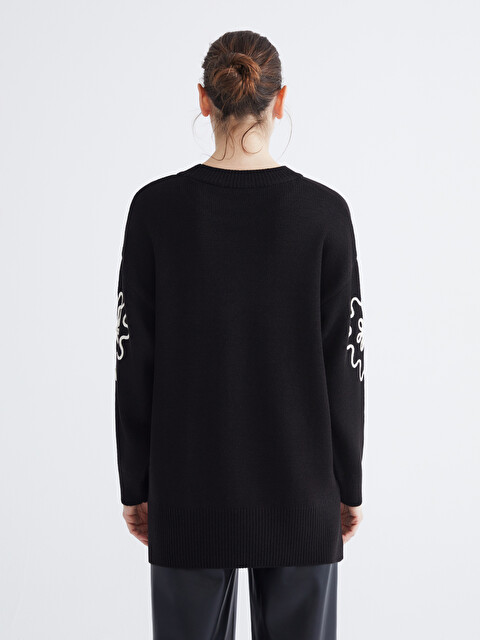 LCWAIKIKI Classic Crew Neck Floral Embroidered Women's Knitwear