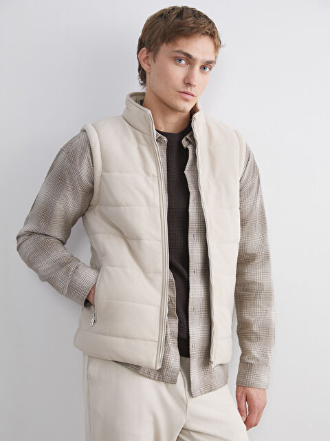 LCW ECO Slim Fit Funnel Neck Men's Puffer Gilet - W5J167Z8-CR8