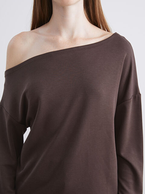 XSIDE Kahverengi Kayık Yaka Kadın Sweatshirt - W5K956Z8-ZHA | LCW