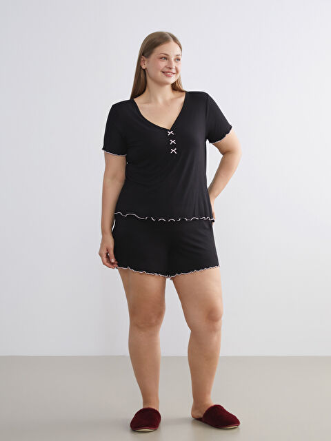 LCW DREAM V Yaka Kadın Şortlu Pijama Takımı - W5KG48Z8-CVL