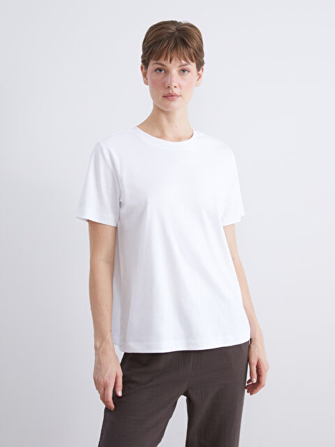 LCW Comfort Bisiklet Yaka Kadın Tişört - W5KG88Z8-Q6K