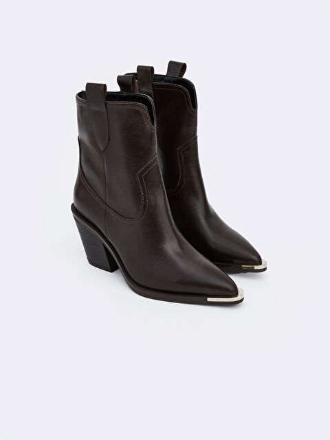 LCW STEPS Sivri Burun Deri Görünümlü Kadın Bot - W5MA50Z8-RKQ