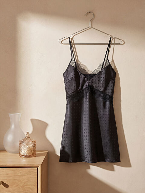 LCW DREAM V Yaka Puantiyeli Saten Kadın Gecelik - W5MN02Z8-CVL