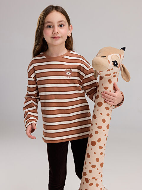 LCW Kids Bisiklet Yaka Çizgili Kız Çocuk Tişört - W5MV35Z1-LEV