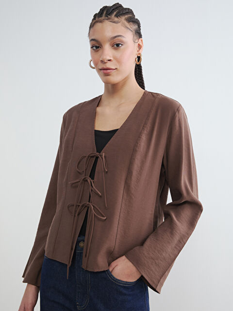 LCW Vision V Yaka Bağlamalı Bluz