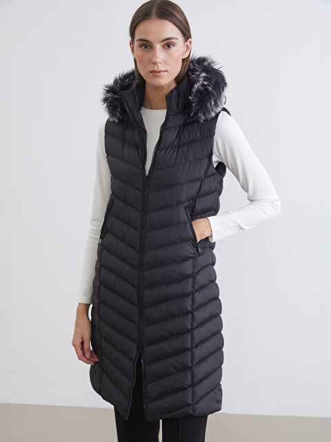 LCW ECO Kürk Kapüşonlu Kadın Şişme Yelek - W5O646Z8-CVL