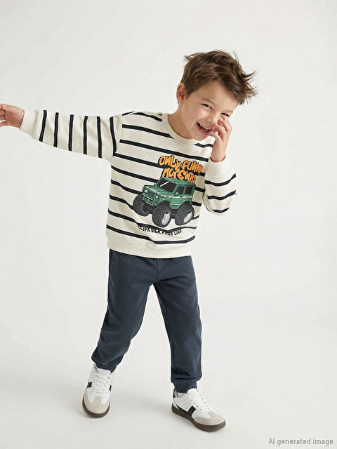 LCW Kids Baskılı Erkek Çocuk Sweatshirt ve Pantolon Takım 2'li - W5O771Z1-LQA