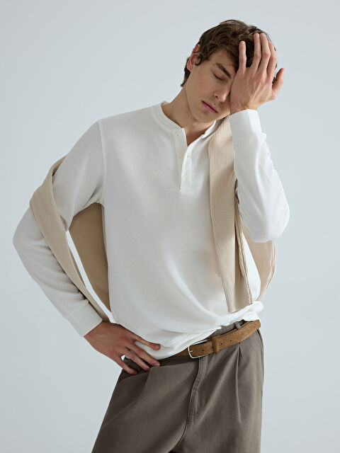 LCW Vision Bisiklet Yaka Erkek Sweatshirt - W5OL51Z8-R9J