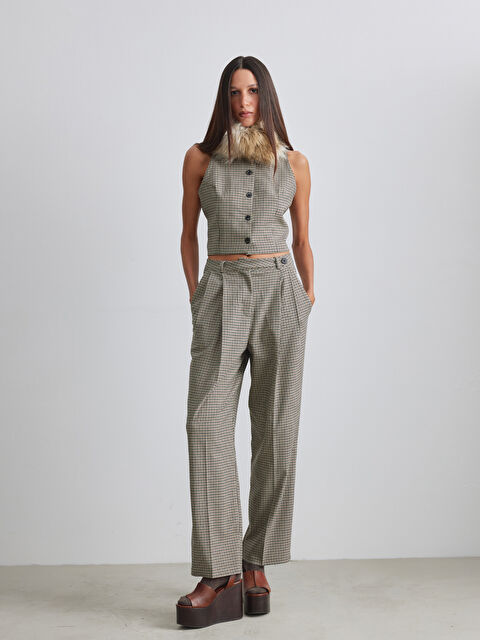 LCWAIKIKI Classic Ekose Geniş Paça Kadın Pantolon - W5OM90Z8-LQB