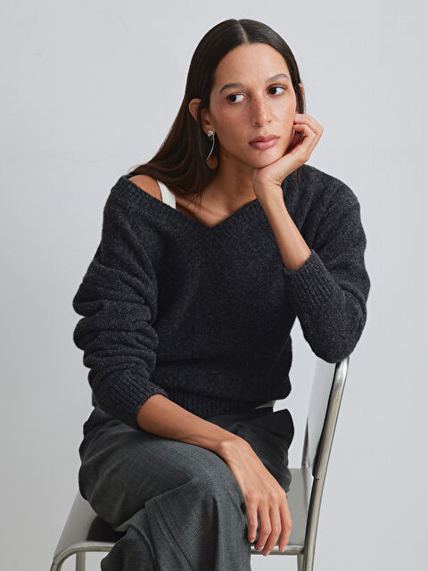 LCW Modest V Yaka Oversize Kadın Triko Kazak	 - W5ON17Z8-CTH