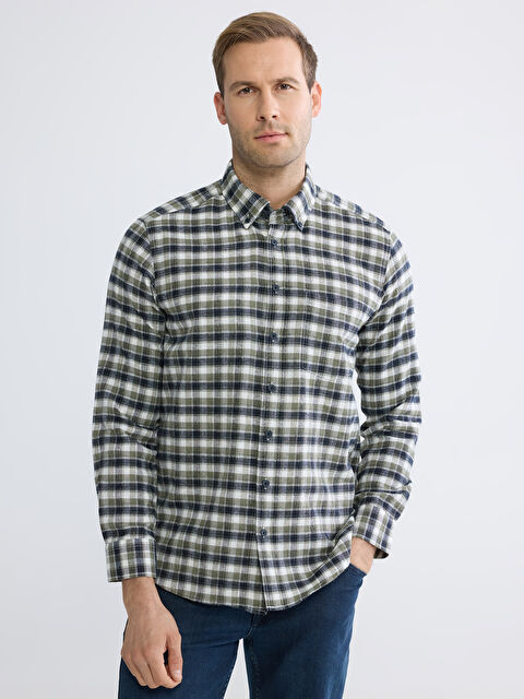 LCWAIKIKI Classic Regular Fit Ekose Gabardin Erkek Gömlek - W5ON88Z8-LME