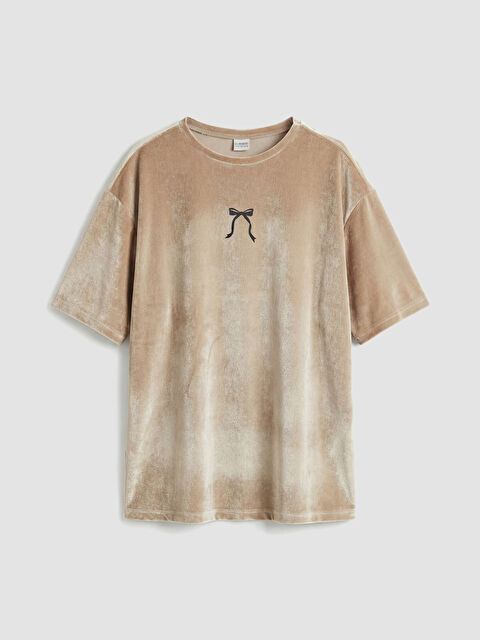 LCW Kids Bisiklet Yaka Fiyonk Baskılı Kız Çocuk Kadife Tişört - W5OP28Z4-YSB