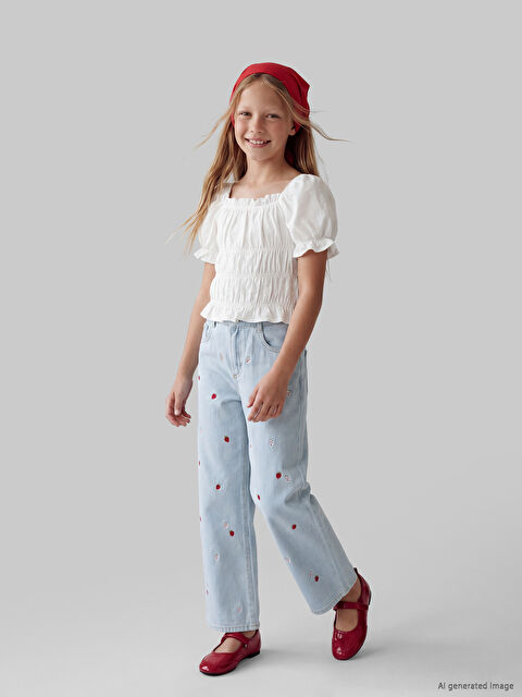 LCW Kids Wideleg Çilek Nakışlı Kız Çocuk Jean Pantolon