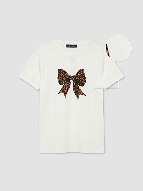 LCW Vision Bisiklet Yaka Fiyonk Baskılı Kadın Tişört - S6S681Z8-R9J