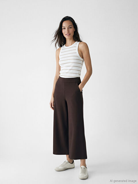 LCWAIKIKI Classic Beli Lastikli Geniş Paça Kadın Pantolon