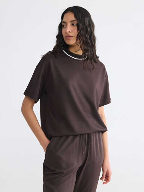 LCW Modest Bisiklet Yaka Soft Touch Kadın Tişört