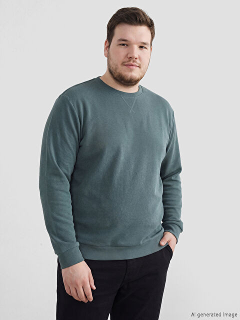 LCWAIKIKI Classic Bisiklet Yaka Erkek Sweatshirt