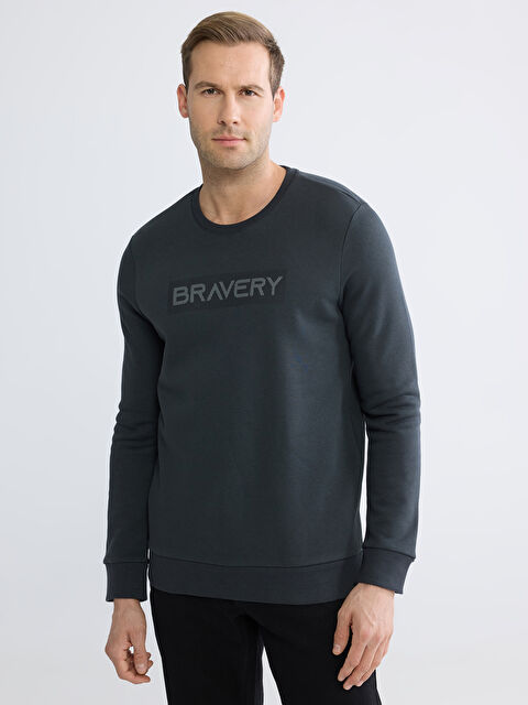 LCWAIKIKI Classic Bisiklet Yaka Baskılı Erkek Kalın Sweatshirt - S60387Z8-ZDW