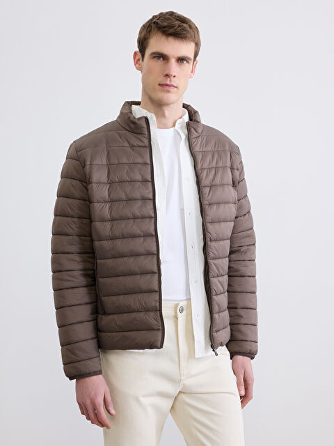 LCWAIKIKI Classic Standart Kalıp Dik Yaka Erkek Şişme Mont - S60426Z8-H7H