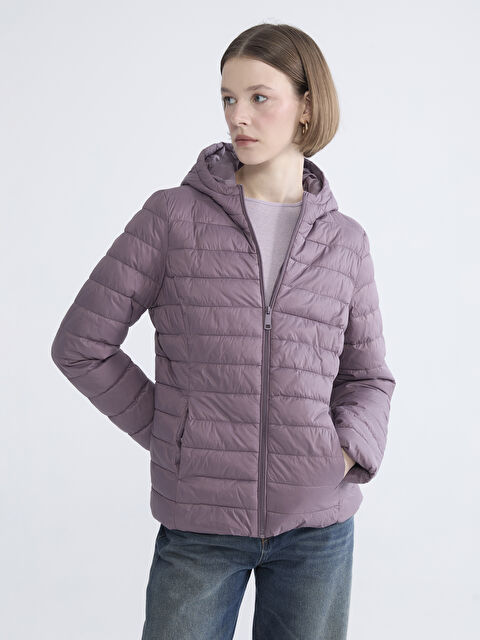 LCWAIKIKI Classic Hooded Women's Puffer Coat - S61221Z8-J4B