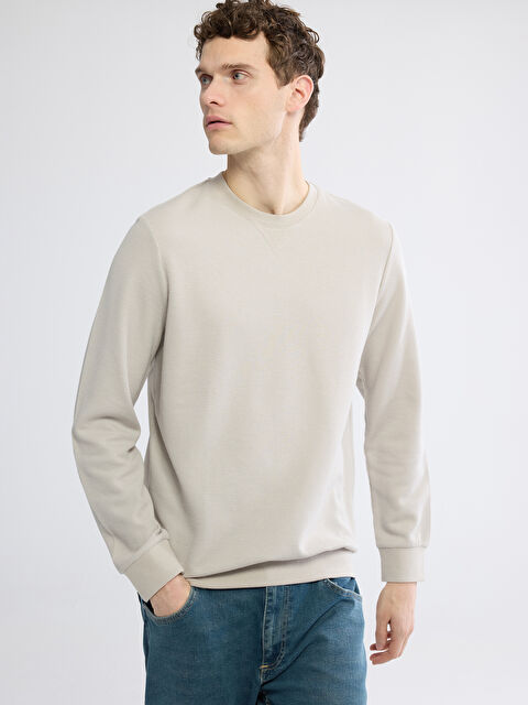 LCWAIKIKI Classic Men's Crew Neck Sweatshirt - S61589Z8-Y0A