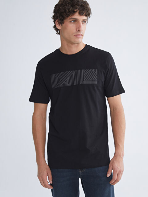 LCWAIKIKI Classic Bisiklet Yaka Baskılı Penye Erkek Tişört - S61657Z8-CVL