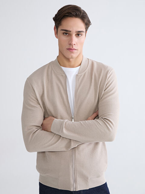 LC WAIKIKI كنزة بسحاب بياقة كلية رياضية - S61733Z8-D4N