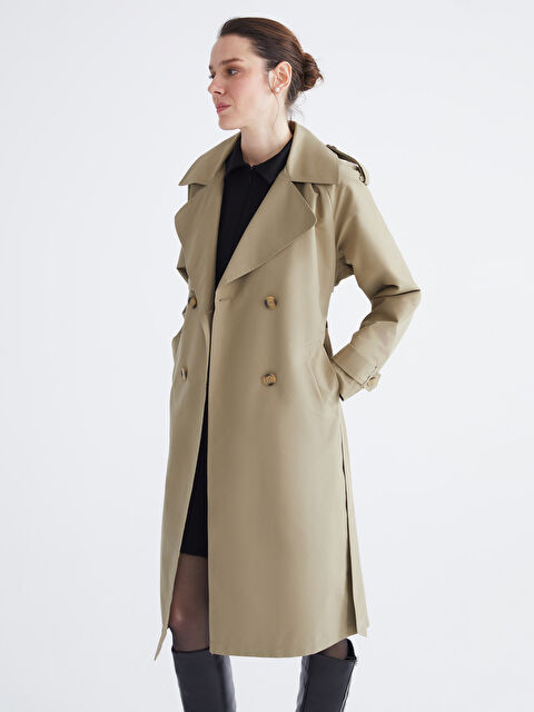 LCWAIKIKI Classic معطف واقٍ من المطر أخضر امرأة - S61955Z8-ZFU