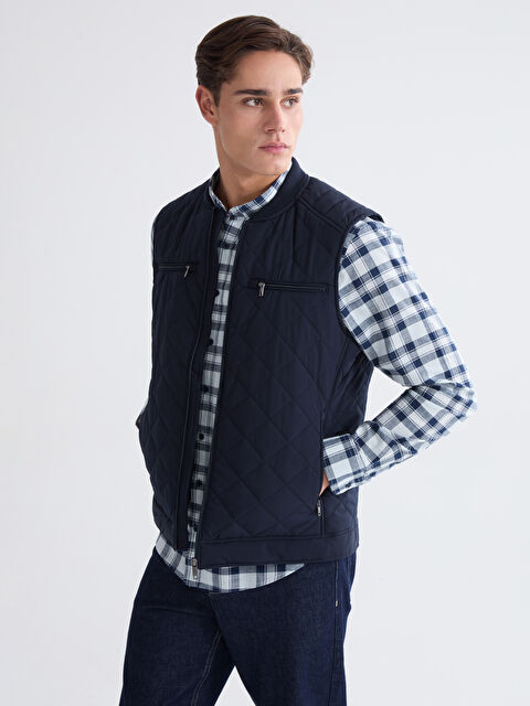 LCWAIKIKI Classic Classic Fit College Collar Men's Vest - S62132Z8-RFD