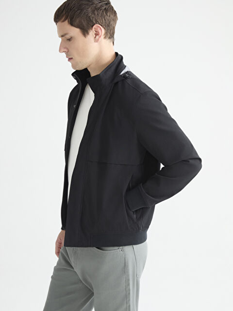 LCWAIKIKI Classic Standart Kalıp Kapüşonlu Erkek Mont - S63746Z8-CVL