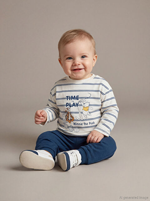 LCW baby Winnie the Pooh Baskılı Erkek Bebek Tişört ve Eşofman Altı - S63865Z1-LRA