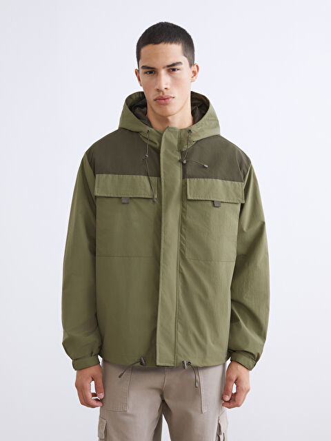 XSIDE Standart Kalıp Kapüşonlu Erkek Yağmurluk - S63893Z8-TVY